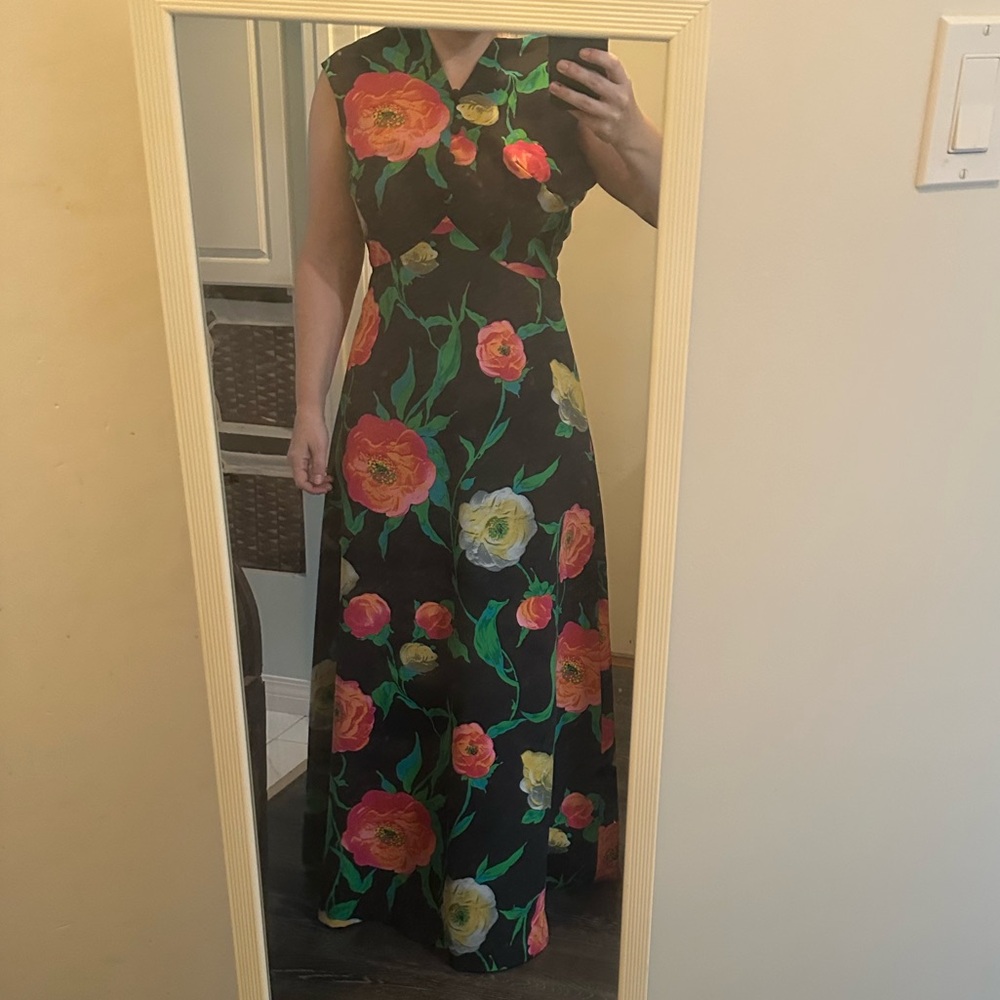 Vintage Floral Sleeveless Maxi Dress - Black with Multicolor Flowers